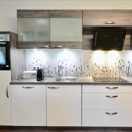 New With Parking And Metro In Front Of The House Apartment Виена Екстериор снимка